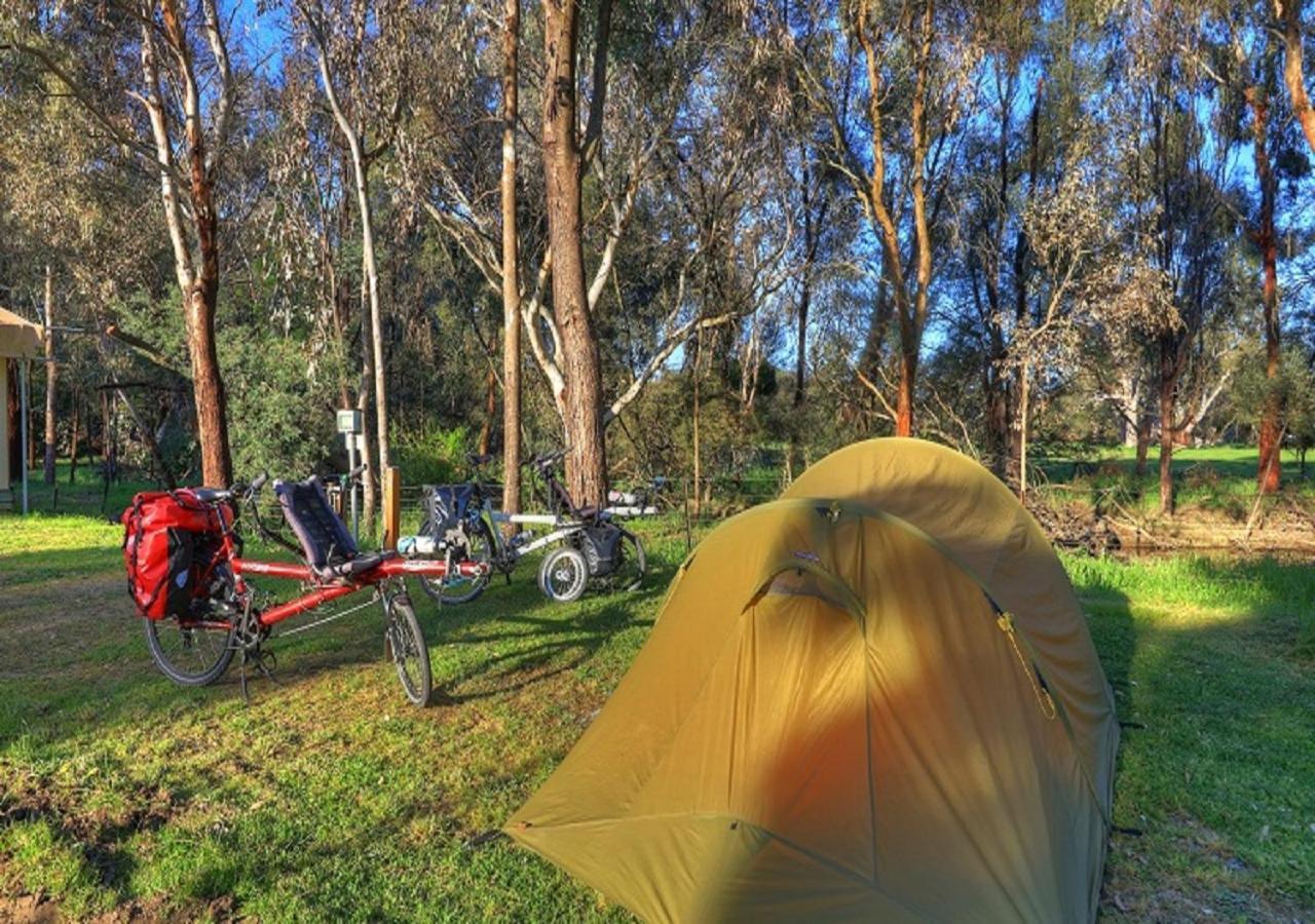 Yea Riverside Caravan Park Dış mekan fotoğraf